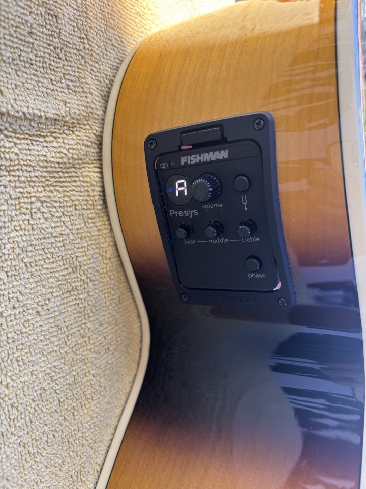 Preciosa EPIPHONE J-200 Sunburst de segunda mano · Foto 4 de 5 · Bizkaia · 350 €