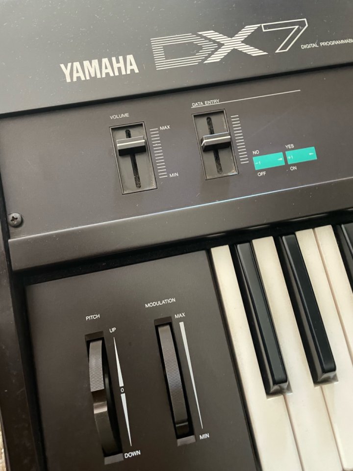 Yamaha DX7 de segunda mano · Foto 10 de 10 · Toledo · 690 €