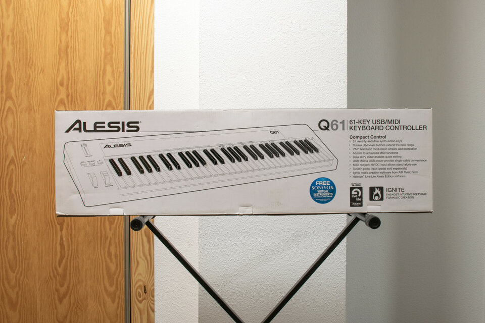 Alesis Q61 61-Key USB/MIDI Keyboard Controller