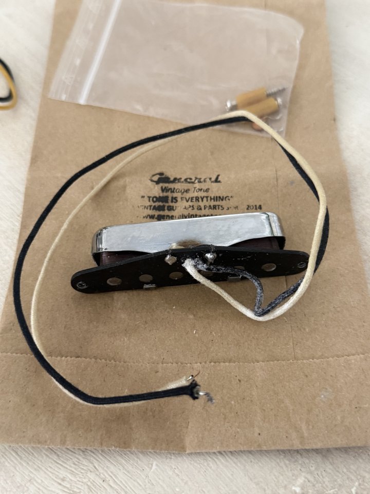 Pastillas Fender Telecastes USA AVRI 69 de segunda mano · Foto 7 de 9 · Valencia · 60 €