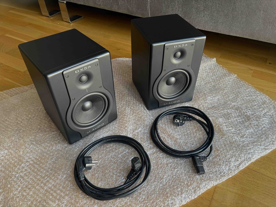 Monitores M-Audio BX5a DeLuxe. de segunda mano · Foto 1 de 4 · Toledo · 145 €