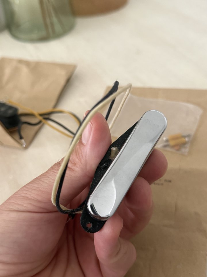 Pastillas Fender Telecastes USA AVRI 69 de segunda mano · Foto 8 de 9 · Valencia · 60 €