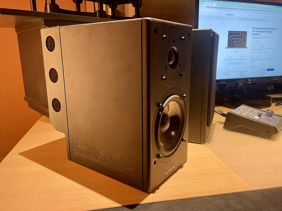 Monitores PMC DB1S-A de segunda mano · Foto 2 de 3 · Madrid · 1600 €