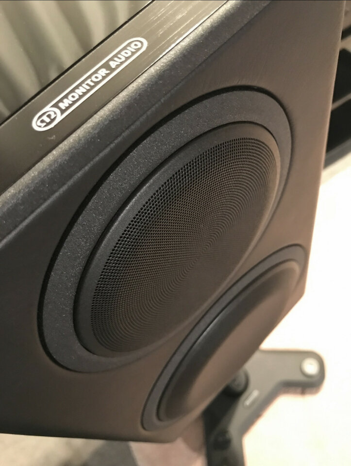 Altavoces Monitor Audio Platinum II + Stands