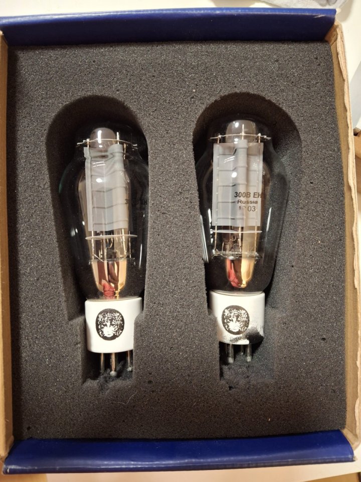 Pareja de etapas a válvulas 300B Clase A