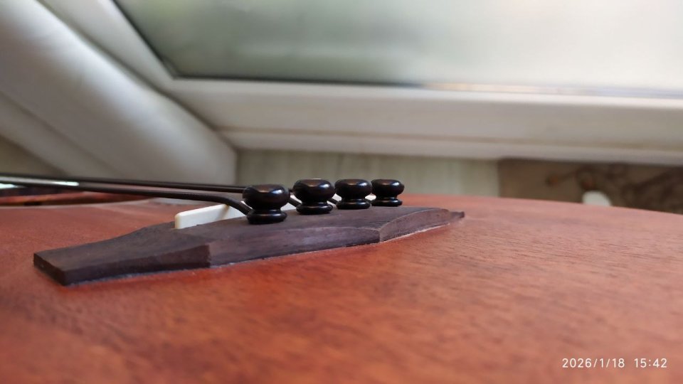 Bajo acústico con previo Ibanez PCBE12MH-OPN