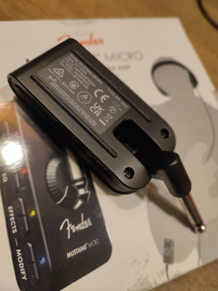 Fender Mustang Micro