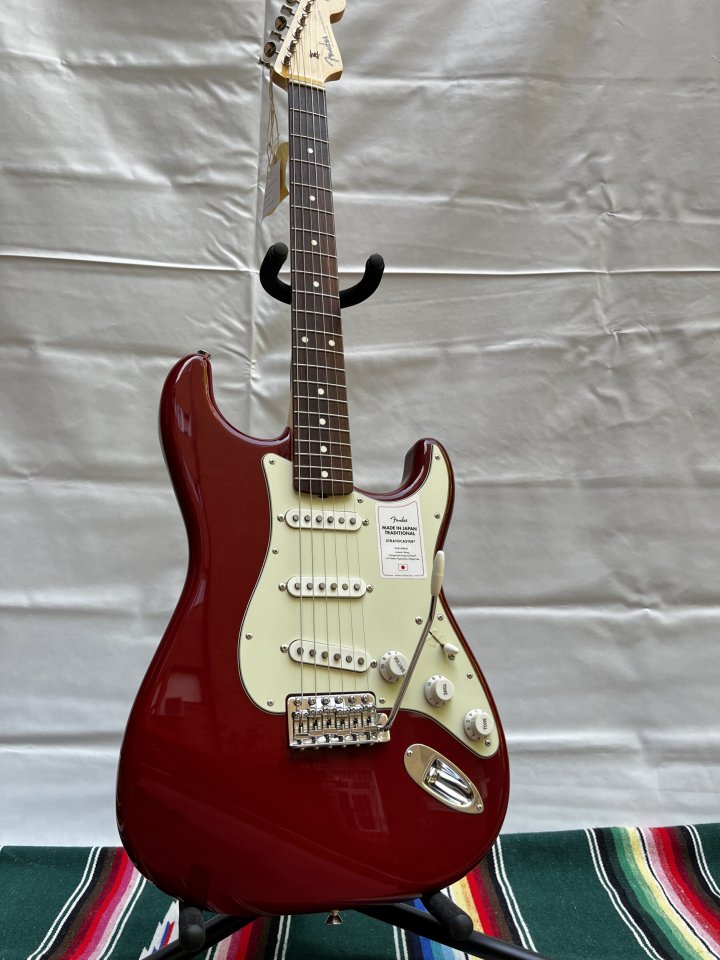 Fender Stratocaster Traditional 60s Aged Dakota Red de segunda mano · Foto 2 de 7 · Madrid · 980 €