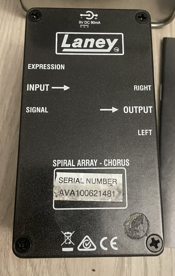 Black Country Customs Spiral Array Chorus de segunda mano · Foto 3 de 5 · Girona · 120 €