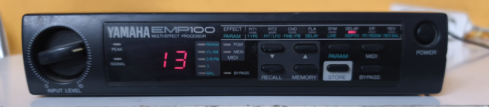 Yamaha EMP100 Procesador de Efectos de segunda mano · Foto 1 de 2 · Barcelona · 50 €
