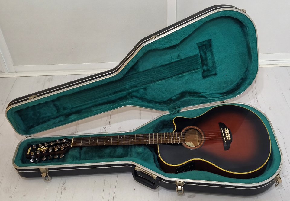 Yamaha electroacústica de 12 cuerdas APX700II-12 de segunda mano · SC Tenerife · 180 €