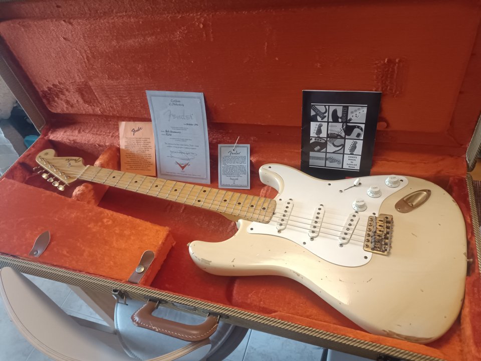 Fender stratocaster custom relic cunetto Mary kay '96 de segunda mano · Foto 1 de 10 · Barcelona · 5000 €