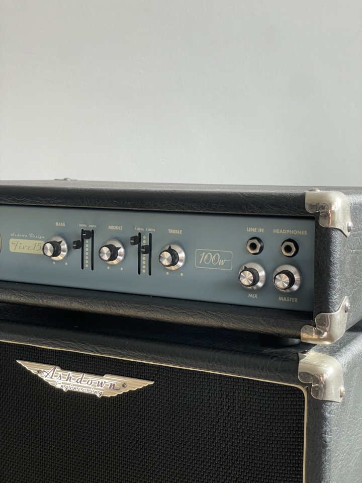 Amplificador bajo Ashdown 100Watts Five 15