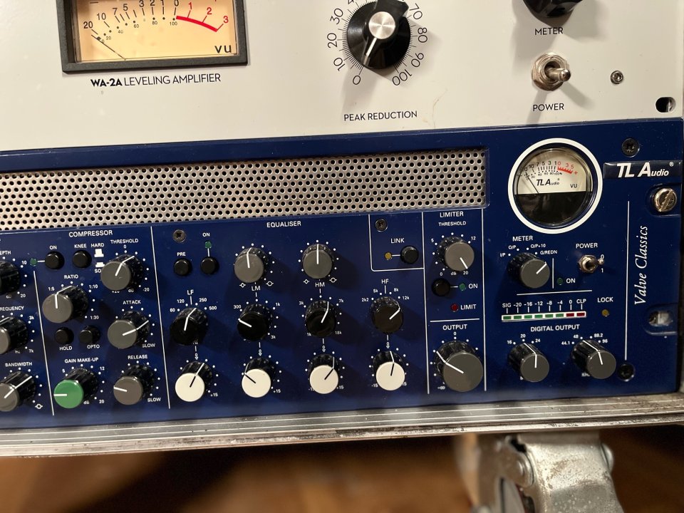 TL Audio VP-1 Valve & Clase A Channel Strip de segunda mano · Foto 1 de 4 · Zaragoza · 1150 €