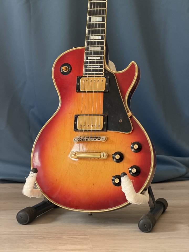 1974 Gibson Les Paul Custom Sunburst de segunda mano · Foto 1 de 10 · Madrid · 6000 €