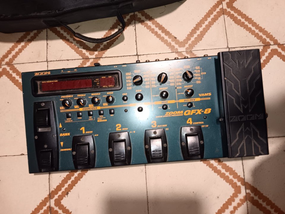 Pedalera Multiefectos Zoom GFX 8