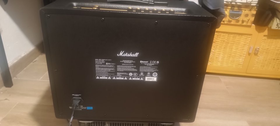 Marshall CODE 50 de segunda mano · Foto 3 de 3 · Barcelona · 200 €