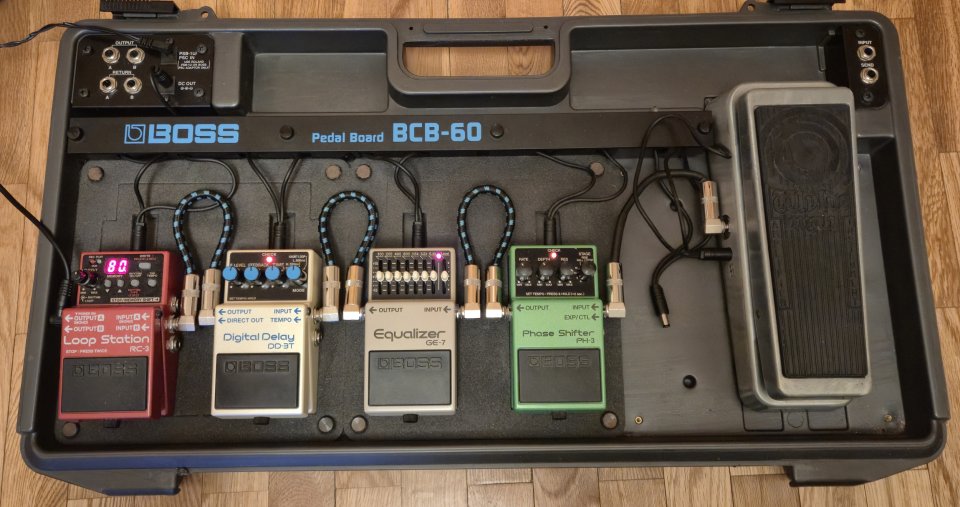 Pedalboard completa o por partes. de segunda mano · Foto 1 de 7 · Madrid · 400 €