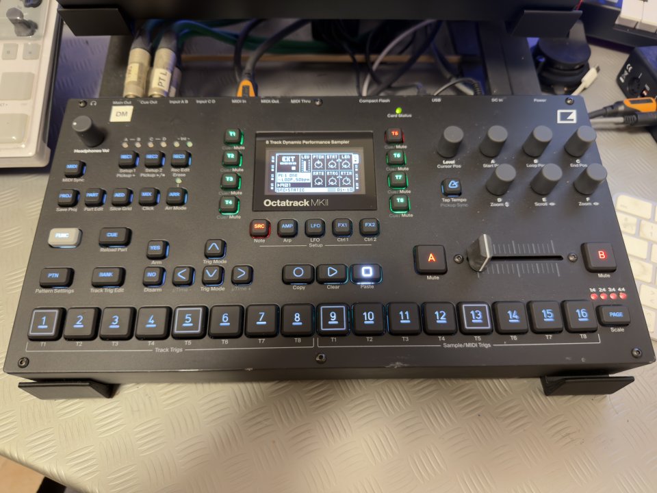 Elektron Octatrack mk2 Black Edition de segunda mano · Foto 1 de 7 · Tarragona · 1100 €