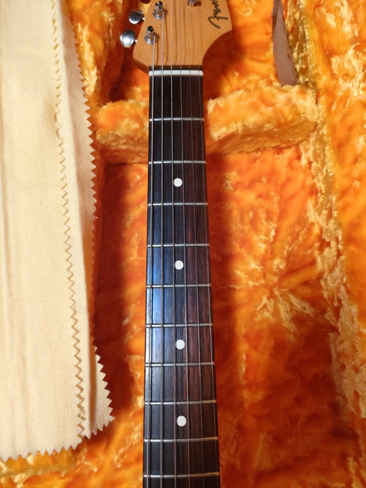Fender Stratocaster MK Signature de segunda mano · Foto 3 de 7 · Guadalajara · 6000 €