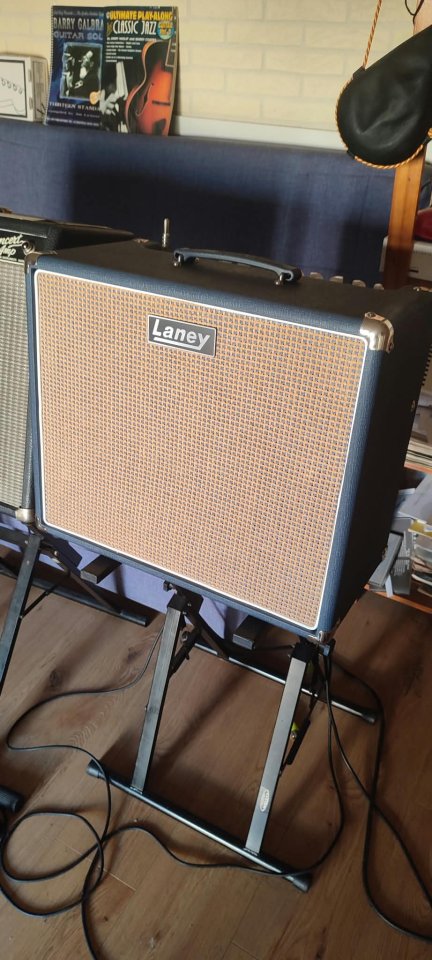 Amplificador Laney LF Super 60 de segunda mano · Foto 1 de 3 · Valencia · 230 €