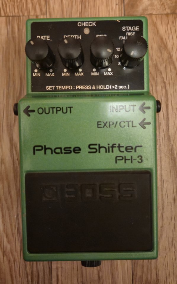 Pedalboard completa o por partes. de segunda mano · Foto 5 de 7 · Madrid · 400 €