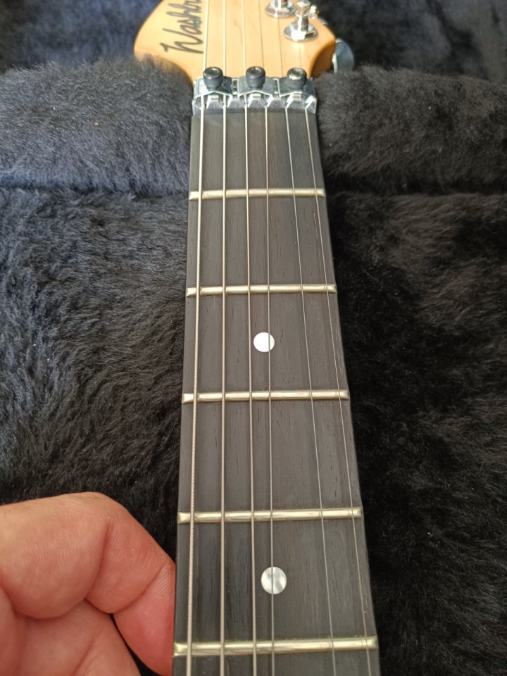 Washburn N4 de segunda mano · Foto 4 de 4 · Cádiz · 2200 €
