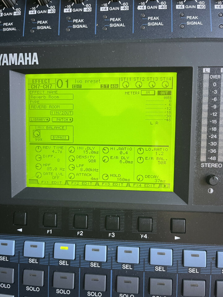 Yamaha 01V 96 v2 mesa digital/Tb cambio