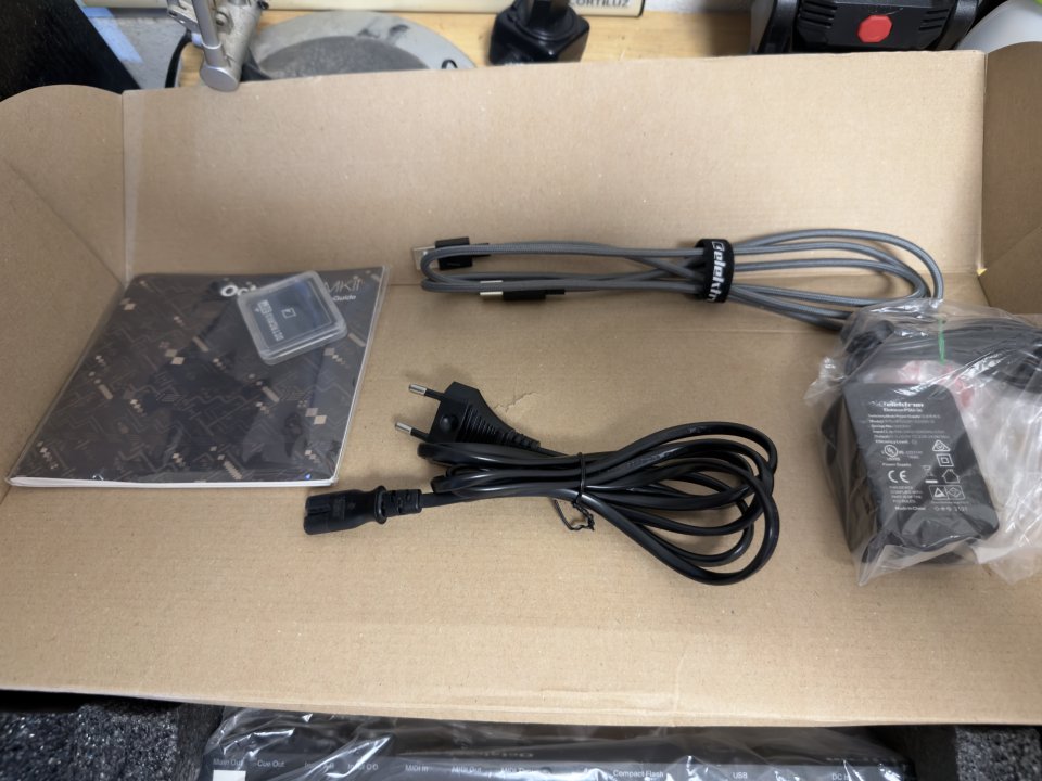 Elektron Octatrack mk2 Black Edition de segunda mano · Foto 6 de 7 · Tarragona · 1100 €