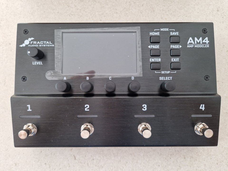 Fractal Am4 de segunda mano · Foto 2 de 5 · Madrid · 700 €