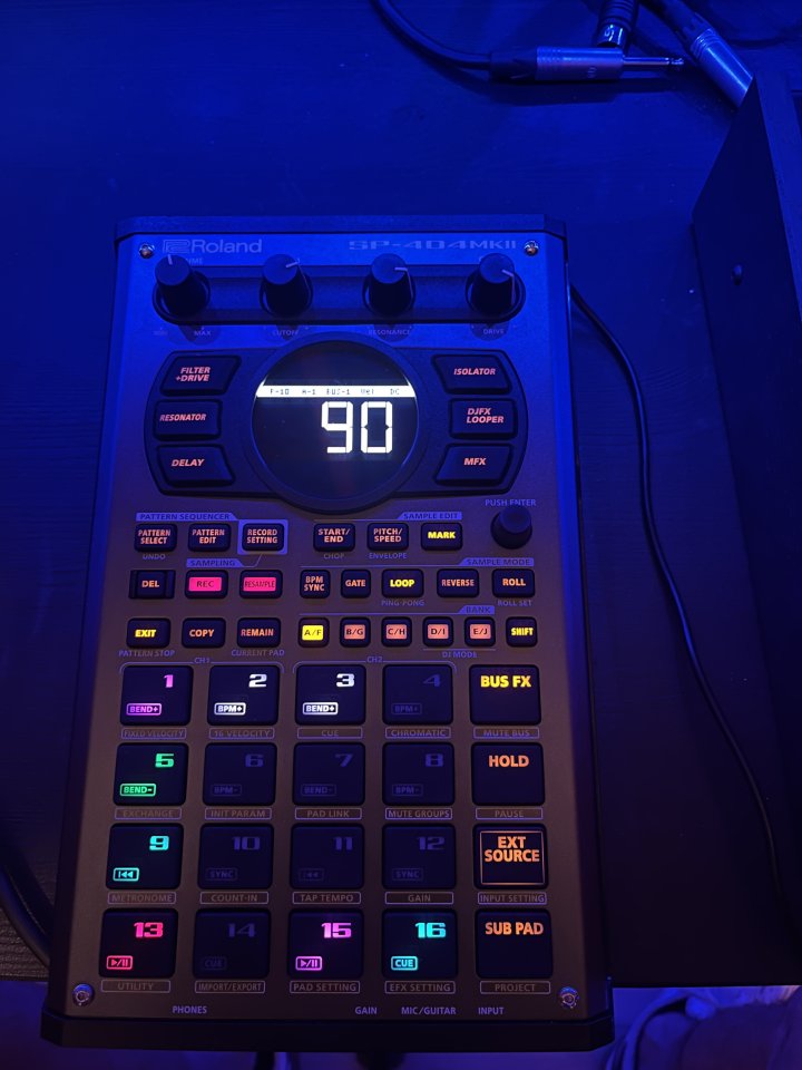 Roland sp-404 + maleta transporte de segunda mano · Foto 2 de 10 · Barcelona · 400 €