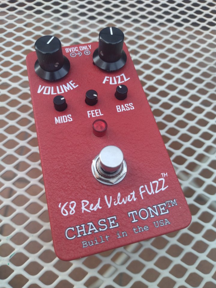 Chase Tone '68 Red Velvet Fuzz de segunda mano · Foto 1 de 5 · Barcelona · 175 €