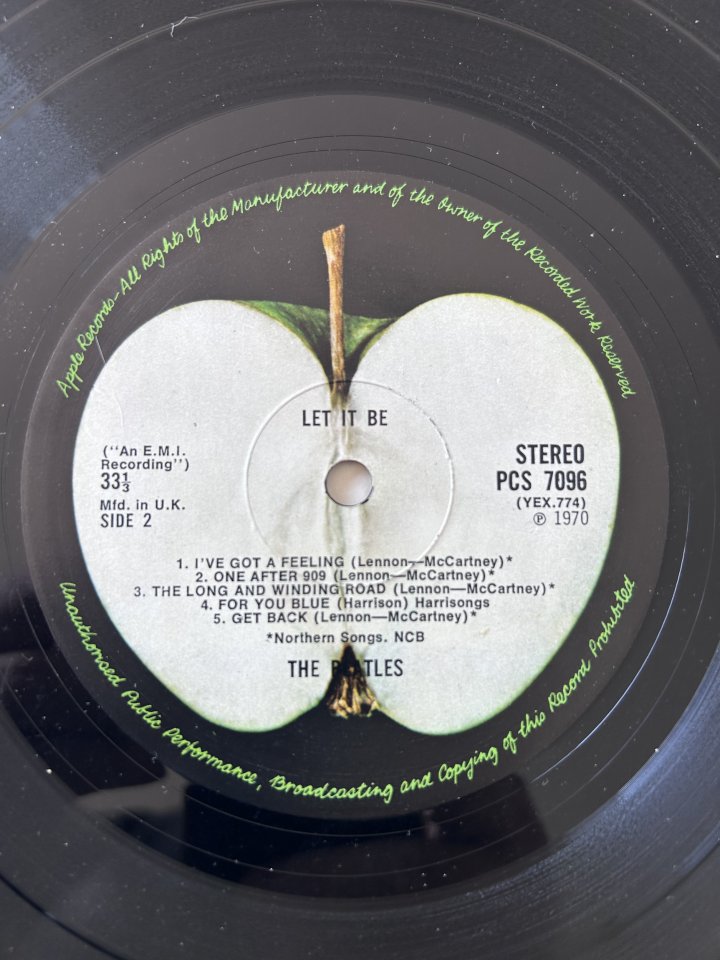 Vinilo LP Beatles Let It Be 1ª Edición inglesa de segunda mano · Foto 2 de 4 · Tarragona · 95 €