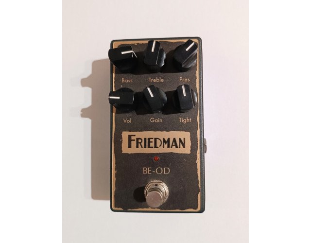 Friedman BE-OD y Korg Pitchblack de segunda mano · Foto 1 de 2 · Madrid · 30 €