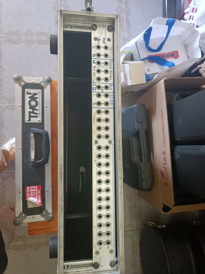 Behringer ultra pacht pro