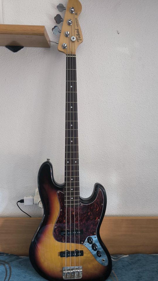 Tokai JazzBass con pastillas Fender Custom Shop