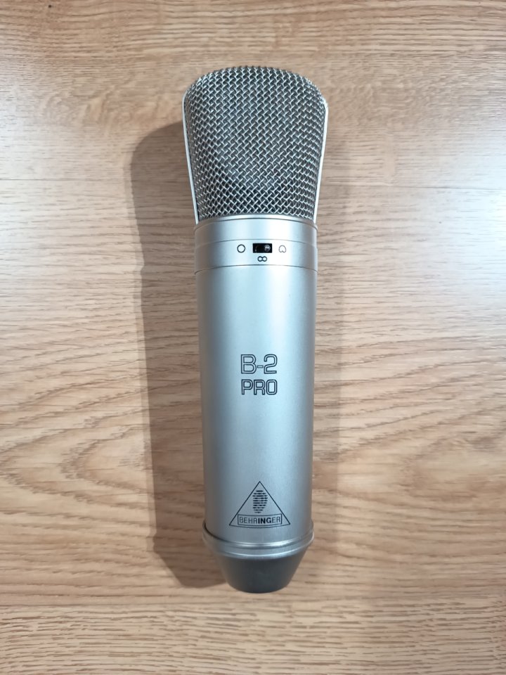 Micrófono de condensador Behringer B2 Pro de segunda mano · Foto 1 de 4 · Madrid · 60 €
