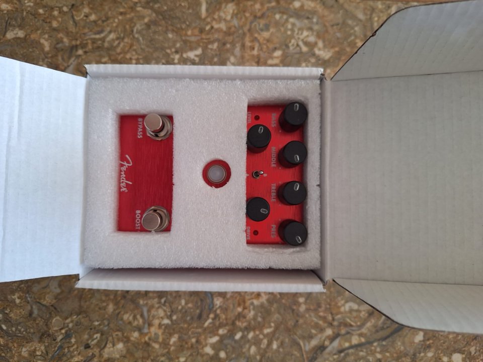 Fender Santa Ana Overdrive de segunda mano · Foto 6 de 6 · Madrid · 100 €