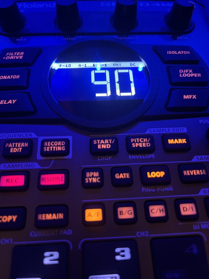 Roland sp-404 + maleta transporte de segunda mano · Foto 5 de 10 · Barcelona · 400 €