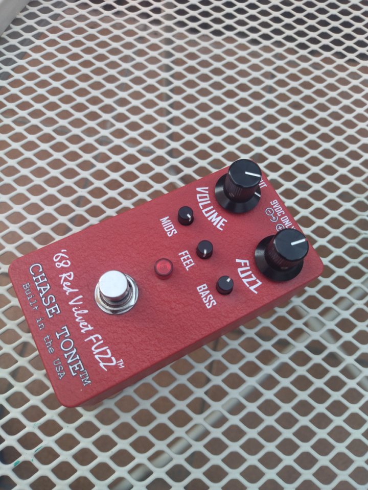 Chase Tone '68 Red Velvet Fuzz de segunda mano · Foto 3 de 5 · Barcelona · 175 €