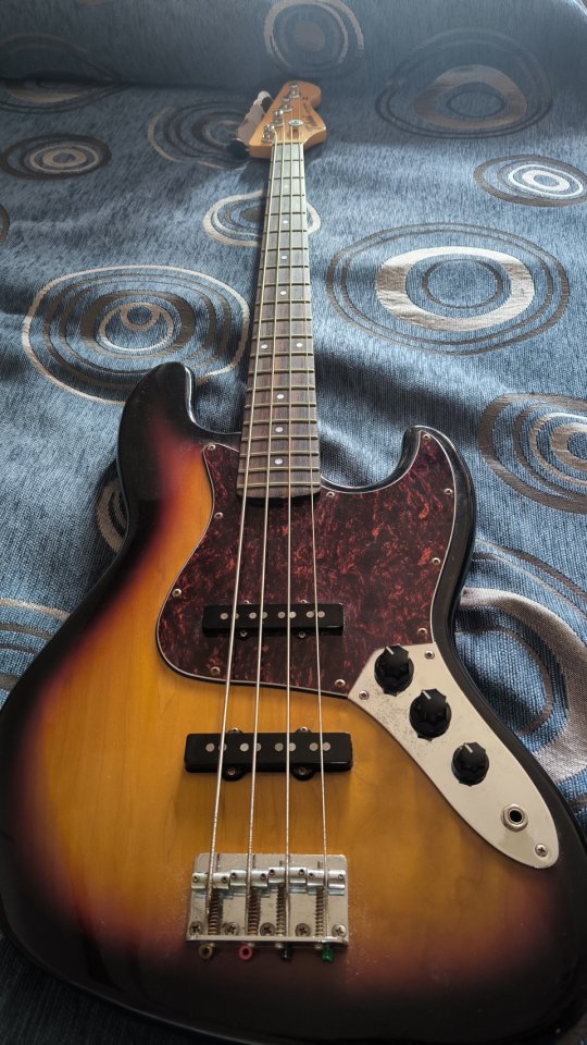 Tokai JazzBass con pastillas Fender Custom Shop