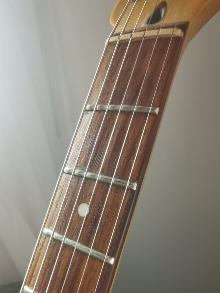 Squier J. Mascis Jazzmaster de segunda mano · Foto 3 de 8 · Ávila · 475 €