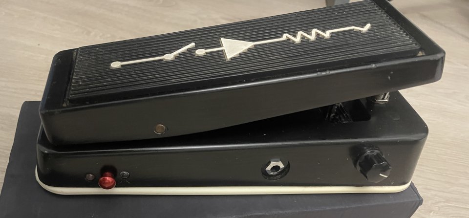 Wha Dunlop Custom Audio Electronics MC-404 de segunda mano · Foto 4 de 6 · Girona · 125 €