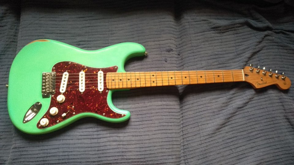 Fender Player serie limitada Arce Tostado + Pastillas TEXAS Special Custom Shop de segunda mano · Foto 1 de 10 · Valencia · 750 €