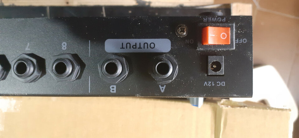 Mixer Muslady 8 canales con fx. Oferta 50€.