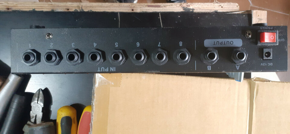 Mixer Muslady 8 canales con fx. Oferta 50€.