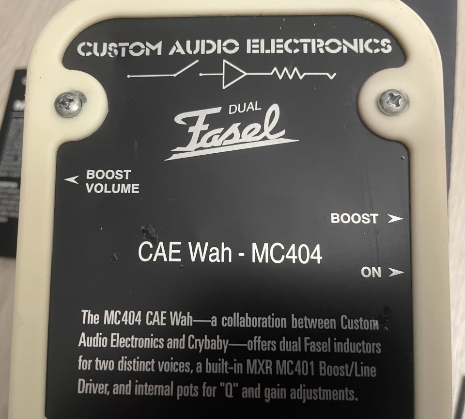 Wha Dunlop Custom Audio Electronics MC-404 de segunda mano · Foto 5 de 6 · Girona · 125 €