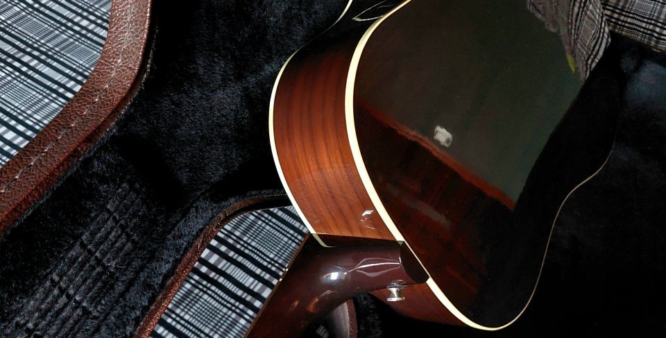 ÚLTIMO PRECIO!!! Gibson J-45 Studio Walnut Burst 2020 de segunda mano · Foto 4 de 9 · Asturias · 1490 €