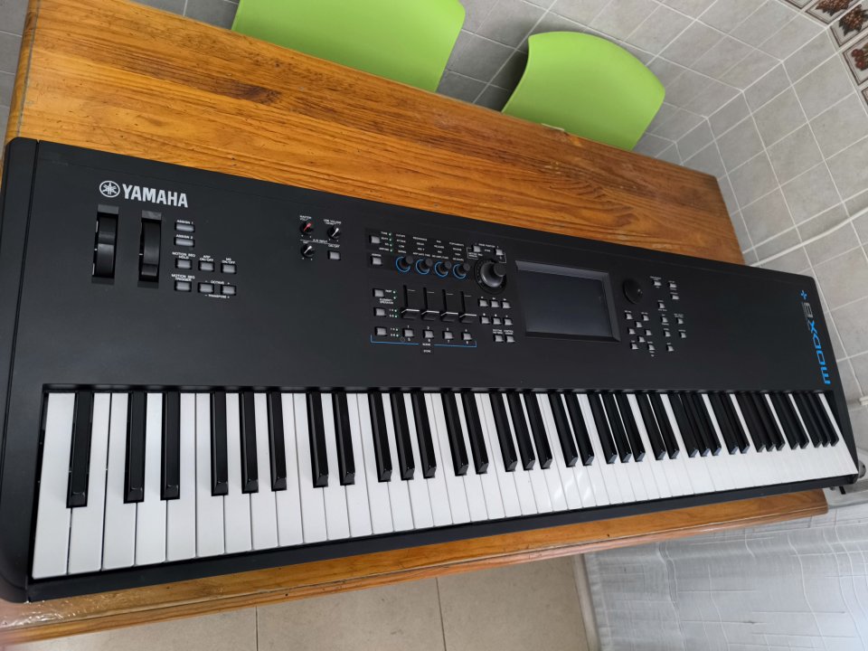Yamaha modx8plus de segunda mano · Foto 6 de 8 · Tarragona · 1100 €
