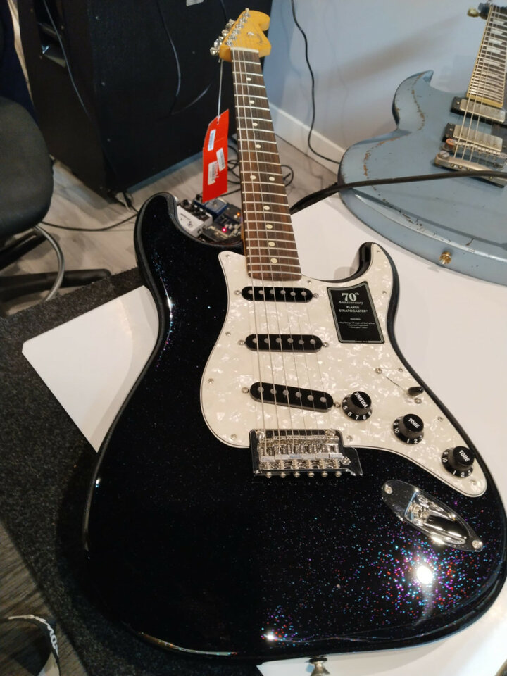 Fender Player Stratocaster 70 Anniversary Rw